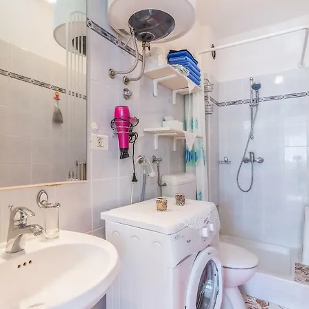 Апартаменты Melli Пула